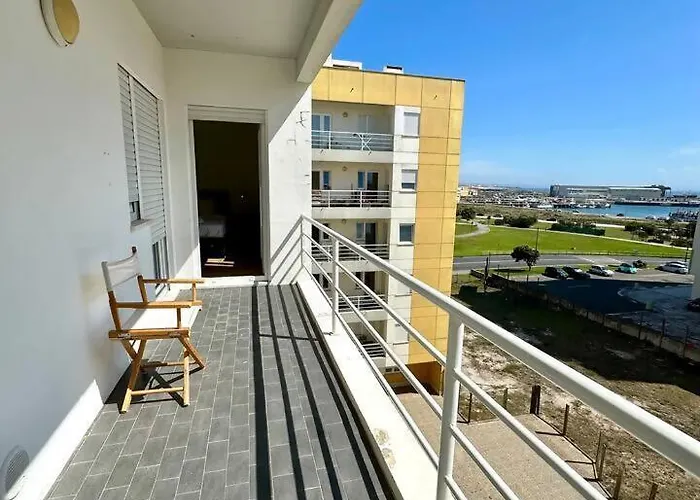 Sunrise • Vista Mar • 3 Quartos • Surf • * Peniche