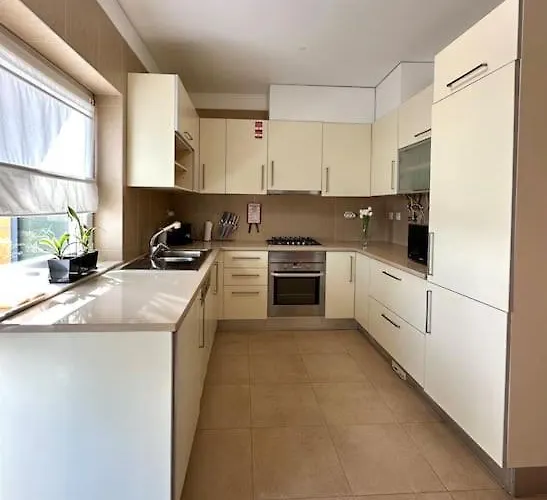 Sunrise • Vista Mar • 3 Quartos • Surf • Peniche